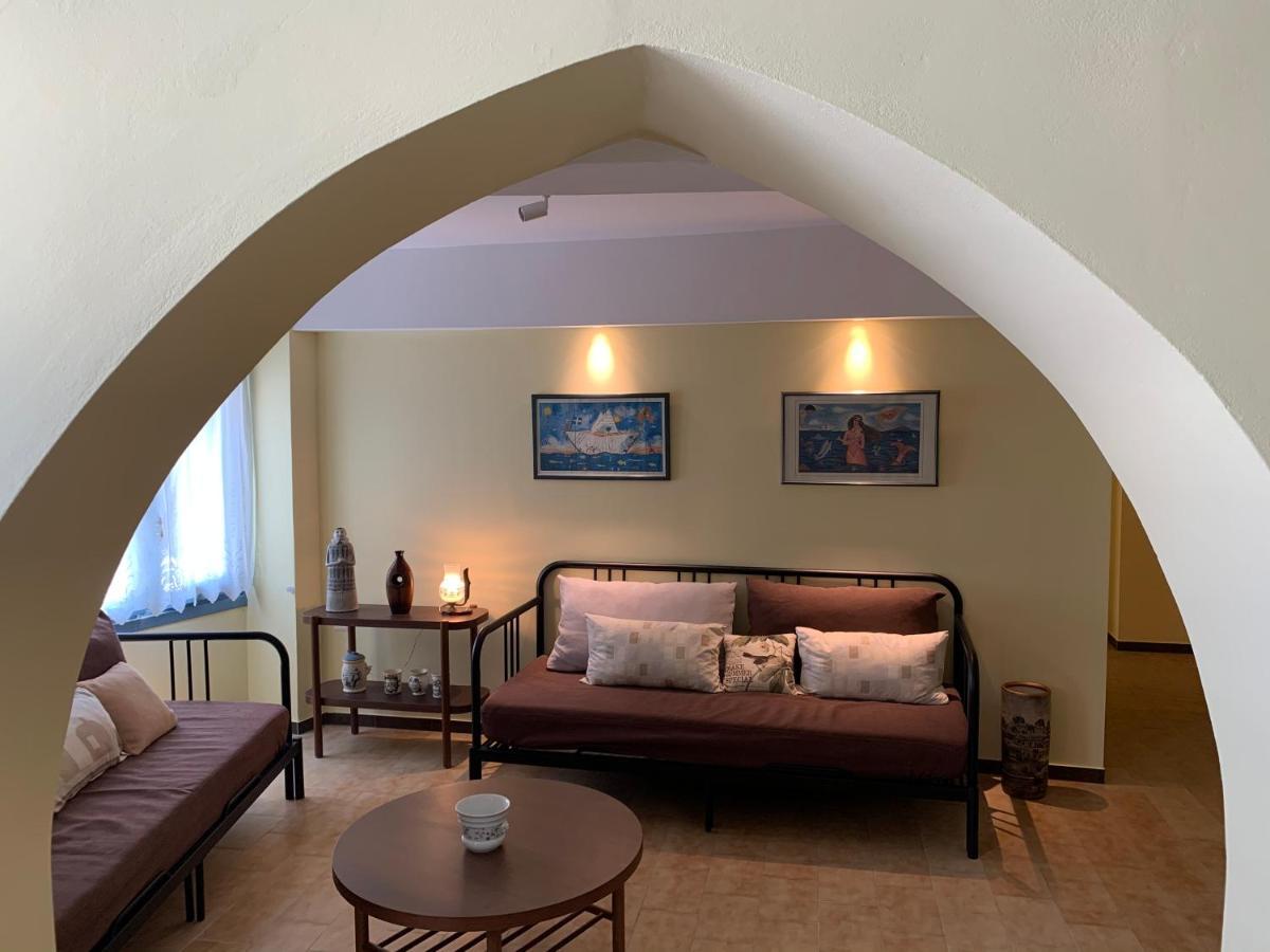 Вилла Captain'S House Plaka  Экстерьер фото
